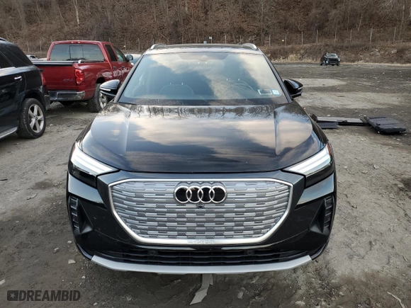2022 Audi Q4 e-tron Premium Plus with VIN WA1H2BFZ2NP015011, listed as a Copart auction lot 83591204 with 14,918 mi miles and Salvage Title. Bid and sale history available at carsss.com. Image 5.