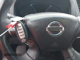 2014 Nissan Pathfinder SV with VIN 5N1AR2MN7EC642485, listed as a IAAI auction lot 41289930 with 156,759 mi miles. Bid and sale history available at carsss.com. Image 11.
