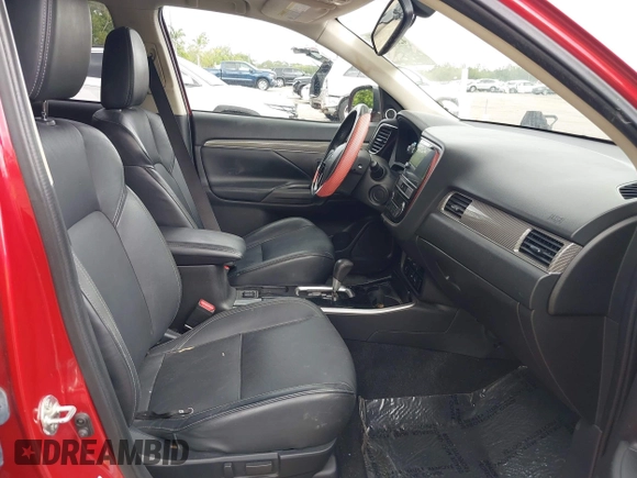 2019 Mitsubishi Outlander SE with VIN JA4AD3A32KZ050801, listed as a IAAI auction lot 42010844 with 72,710 mi miles and . Bid and sale history available at DreamBid. Image 5.