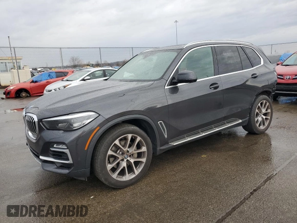 2021 BMW X5 xDrive40i with VIN 5UXCR6C06M9E62650, listed as a Copart auction lot 40064293 with 28,645 mi miles. Bid and sale history available at carsss.com. Image 1.