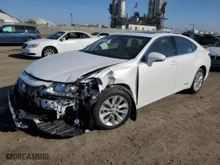2015 Lexus ES 300h Hybrid with VIN JTHBW1GG3F2100119, listed as a Copart auction lot 45424603 with 40,130 mi miles. Bid and sale history available at carsss.com. Image 1.
