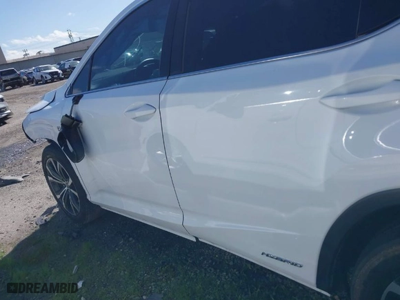 2019 Lexus RX with VIN 2T2BGMCA8KC033221, listed as a IAAI auction lot 41447759 with 45,836 mi miles. Bid and sale history available at carsss.com. Image 14.