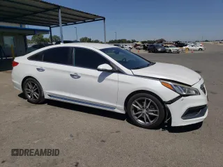 2015 Hyundai Sonata Sport z VIN 5NPE34AB2FH223690, wystawiony jako Copart lot #58958085 z przebiegiem 140 527 mil mil oraz Szkoda całkowita • Salvage title. Historia ofert i sprzedaży dostępna na DreamBid. Obrazek 4.