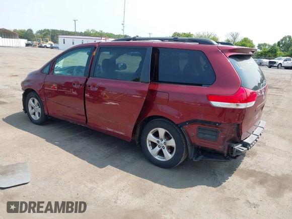 2014 Toyota Sienna LE AAS с VIN 5TDKK3DC6ES417507, выставлен на аукционе IAAI как лот 42419179 с пробегом 156 058 миль миль и . История ставок и продаж доступна на DreamBid. Изображение 3.