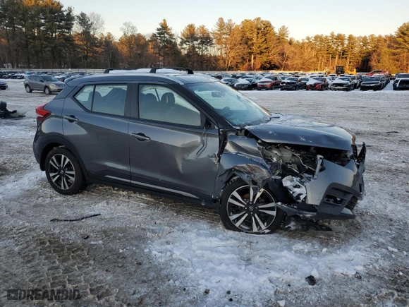 2020 Nissan Kicks SR with VIN 3N1CP5DV3LL524488, listed as a Copart auction lot 42415305 with 0 mi miles and Salvage Title. Bid and sale history available at carsss.com. Image 4.