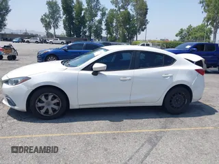 2015 Mazda 3 i Sport z VIN 3MZBM1U72FM168302, wystawiony jako IAAI lot #42331347 z przebiegiem 122 801 mil mil oraz . Historia ofert i sprzedaży dostępna na DreamBid. Obrazek 14.