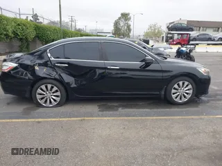 2014 Honda Accord EX-L with VIN 1HGCR2F81EA208824, listed as a IAAI auction lot 42040076 with 177,706 mi miles and . Bid and sale history available at carsss.com. Image 13.