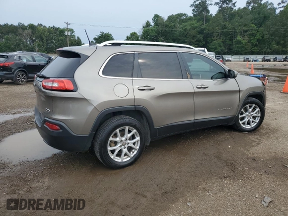 2018 Jeep Cherokee Latitude Plus with VIN 1C4PJLLB4JD605417, listed as a Copart auction lot 58005145 with 176,231 mi miles and Salvage title. Bid and sale history available at DreamBid. Image 3.