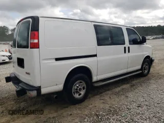 2017 GMC Savana Cargo Van with VIN 1GTW7AFF6H1914427, listed as a Copart auction lot 61450404 with 133,279 mi miles and Salvage Title. Bid and sale history available at carsss.com. Image 3.