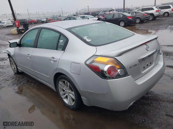 2012 Nissan Altima 3.5 SR with VIN 1N4BL2AP2CN409332, listed as a IAAI auction lot 39111020 with NaN miles. Bid and sale history available at carsss.com. Image 3.