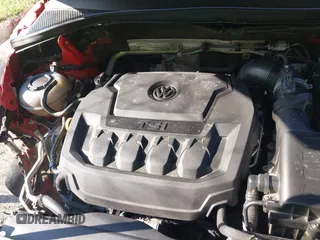 2018 Volkswagen Tiguan S with VIN 3VV1B7AX7JM016201, listed as a IAAI auction lot 42436045 with 139,168 mi miles and . Bid and sale history available at DreamBid. Image 10.