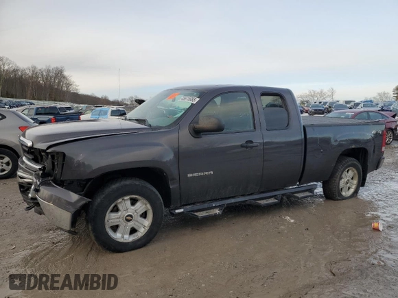 2010 GMC Sierra 1500 with VIN 1GTSKTE39AZ107357, listed as a Copart auction lot 45675685 with 157,081 mi miles and Clean Title. Bid and sale history available at DreamBid. Image 1.