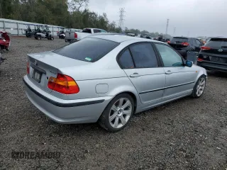 2003 BMW 3 Series 325i with VIN WBAEV33403KL83340, listed as a Copart auction lot 42205315 with 95,504 mi miles and Salvage Title. Bid and sale history available at carsss.com. Image 3.