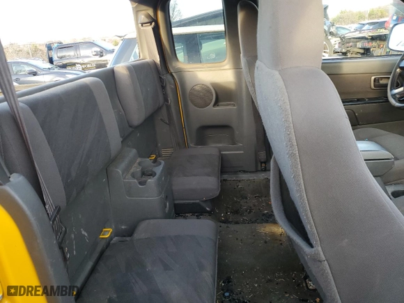 2005 Chevrolet Colorado LS Z85 with VIN 1GCCS196458105038, listed as a Copart auction lot 84864504 with 300,979 mi miles and Salvage Title. Bid and sale history available at carsss.com. Image 10.