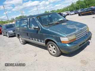 1994 Plymouth Voyager z VIN 2P4GH2530RR644392, wystawiony jako IAAI lot #42177362 z przebiegiem 111 692 mil mil oraz . Historia ofert i sprzedaży dostępna na DreamBid. Obrazek 1.