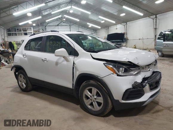 2018 Chevrolet Trax LT with VIN KL7CJPSB5JB546359, listed as a IAAI auction lot 41902129 with 66,498 mi miles. Bid and sale history available at carsss.com. Image 1.