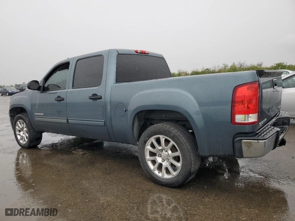 2012 GMC Sierra 1500 SL with VIN 3GTP1UEA4CG256730, listed as a Copart auction lot 47999585 with 137,838 mi miles and Salvage Title. Bid and sale history available at carsss.com. Image 2.
