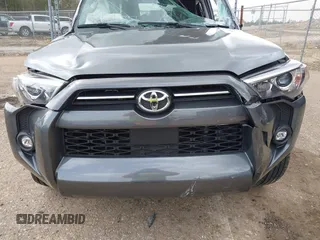 2023 Toyota 4Runner SR5 с VIN JTEMU5JR5P6111291, выставлен на аукционе IAAI как лот 41834542 с пробегом 63 399 миль миль и . История ставок и продаж доступна на DreamBid. Изображение 19.