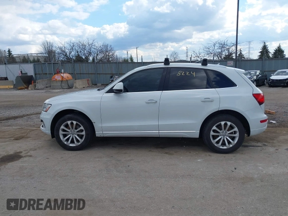 2016 Audi Q5 Premium Plus with VIN WA1L2AFPXGA136183, listed as a IAAI auction lot 41898224 with 117,640 mi miles. Bid and sale history available at carsss.com. Image 14.
