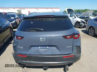 2024 Mazda CX-50 S Select z VIN 7MMVABAM5RN192435, wystawiony jako IAAI lot #42136137 z przebiegiem 6721 mil mil oraz . Historia ofert i sprzedaży dostępna na DreamBid. Obrazek 17.