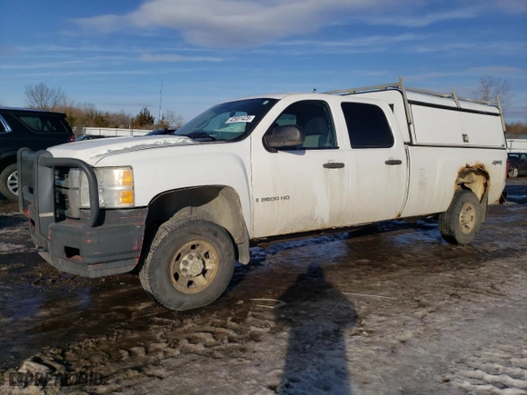 2008 Chevrolet Silverado 3500HD SRW LT w/1LT with VIN 1GCHK33678F180956, listed as a Copart auction lot 42951425 with 292,253 mi miles and Salvage Title. Bid and sale history available at carsss.com. Image 1.