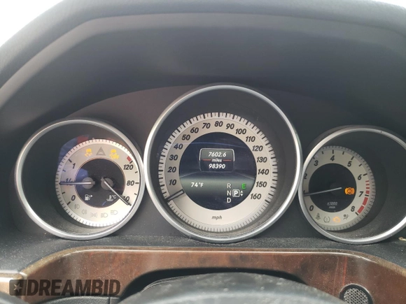 2014 Mercedes-Benz E 350 Luxury with VIN WDDHF8JB9EA904419, listed as a Copart auction lot 53735485 with 98,390 mi miles and Salvage Title. Bid and sale history available at DreamBid. Image 9.