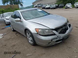 2006 Acura RL with VIN JH4KB16536C008126, listed as a IAAI auction lot 42542978 with 240,983 mi miles and . Bid and sale history available at DreamBid. Image 1.
