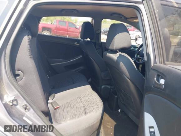 2016 Hyundai Accent SE z VIN KMHCT5AE1GU261082, wystawiony jako IAAI lot #42441435 z przebiegiem 217 219 mil mil oraz . Historia ofert i sprzedaży dostępna na DreamBid. Obrazek 8.