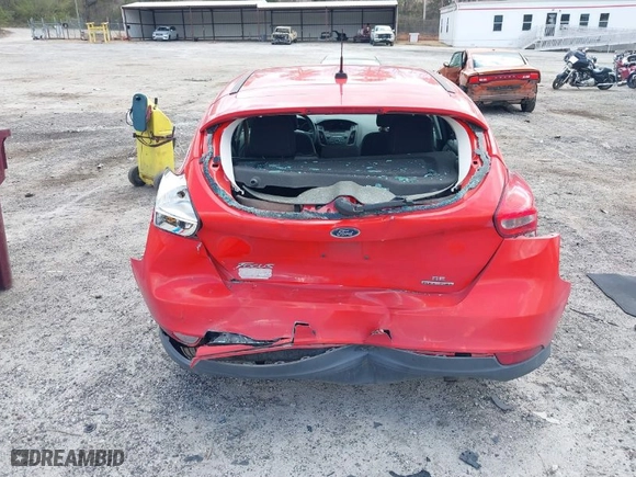 2016 Ford Focus SE with VIN 1FADP3K25GL314271, listed as a IAAI auction lot 41848220 with 72,040 mi miles. Bid and sale history available at carsss.com. Image 16.