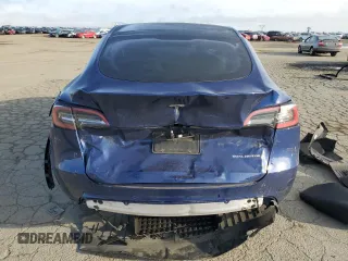 2022 Tesla Model Y Long Range with VIN 7SAYGDEE2NF419229, listed as a Copart auction lot 49902165 with 40,369 mi miles and Salvage Title. Bid and sale history available at DreamBid. Image 6.