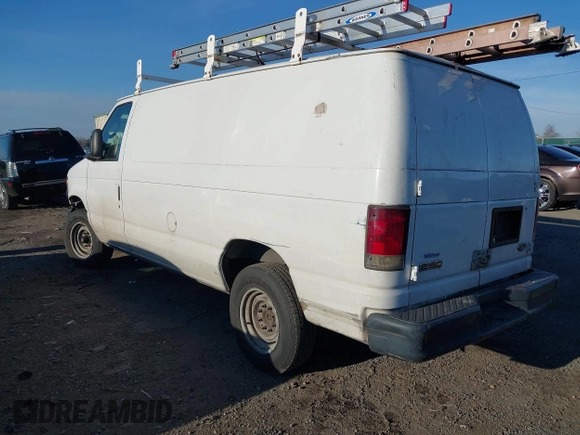 2008 Ford Econoline Cargo Commercial with VIN 1FTNE14W88DA37748, listed as a IAAI auction lot 41169318 with 352,872 mi miles. Bid and sale history available at carsss.com. Image 3.