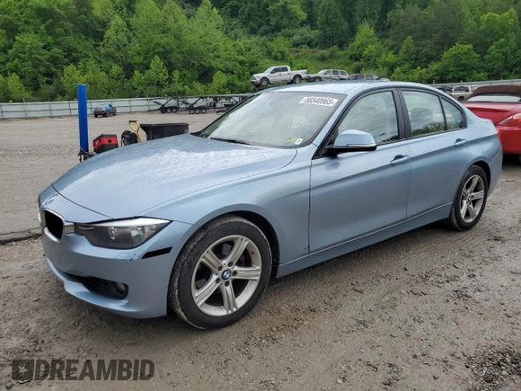 2013 BMW 3 Series 328i xDrive z VIN WBA3B3C53DF541561, wystawiony jako Copart lot #56540965 z przebiegiem 124 840 mil mil oraz Szkoda całkowita • Salvage title. Historia ofert i sprzedaży dostępna na DreamBid. Obrazek 1.