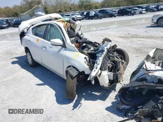 2017 Nissan Versa S Plus z VIN 3N1CN7AP4HL821719, wystawiony jako IAAI lot #41880339 z przebiegiem Nie podano mil oraz . Historia ofert i sprzedaży dostępna na DreamBid. Obrazek 1.