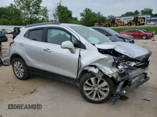 2017 Buick Encore Preferred z VIN KL4CJASB9HB049609, wystawiony jako Copart lot #60712895 z przebiegiem 137 014 mil mil oraz Szkoda całkowita • Salvage title. Historia ofert i sprzedaży dostępna na DreamBid. Obrazek 4.