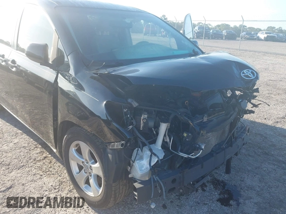 2017 Toyota Sienna LE Auto Access Seat with VIN 5TDKZ3DC5HS811239, listed as a IAAI auction lot 42723268 with 170,309 mi miles and . Bid and sale history available at DreamBid. Image 17.