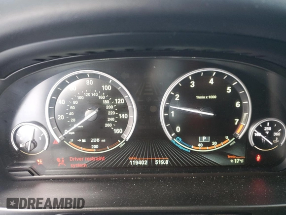 2015 BMW 5 Series 550i xDrive с VIN WBAKP9C55FD979545, выставлен на аукционе Copart как лот 85147944 с пробегом 119 402 миль миль и Списание • Salvage title. История ставок и продаж доступна на DreamBid. Изображение 9.