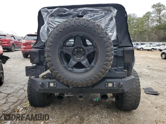 2008 Jeep Wrangler Unlimited Sahara with VIN 1J4GA59168L580525, listed as a Copart auction lot 47147905 with 223,138 mi miles and Salvage Title. Bid and sale history available at carsss.com. Image 6.