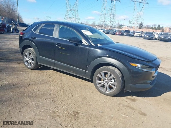 2021 Mazda CX-30 Preferred with VIN 3MVDMBCL8MM261241, listed as a IAAI auction lot 41643014 with 19,759 mi miles. Bid and sale history available at carsss.com. Image 1.