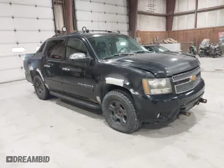 2007 Chevrolet Avalanche LT w/3LT with VIN 3GNFK123X7G314222, listed as a IAAI auction lot 41905428 with 231,114 mi miles. Bid and sale history available at carsss.com. Image 1.