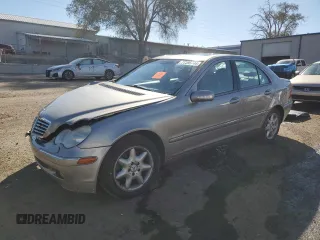 2003 Mercedes-Benz C 320 z VIN WDBRF84JX3F375899, wystawiony jako Copart lot #77395744 z przebiegiem 116 589 mil mil oraz Szkoda całkowita • Salvage title. Historia ofert i sprzedaży dostępna na DreamBid. Obrazek 1.