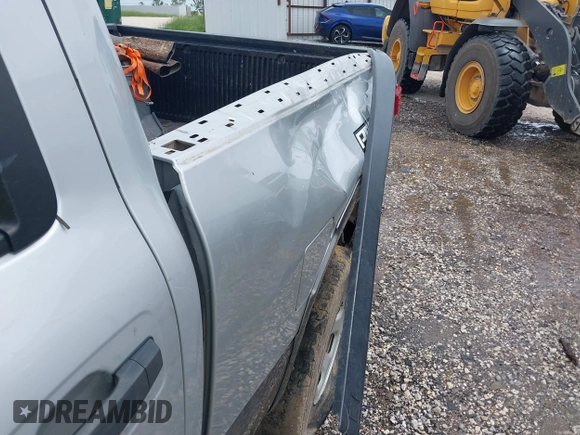 2017 Nissan Titan Pro-4X z VIN 1N6BA1F45HN529090, wystawiony jako IAAI lot #42163486 z przebiegiem 162 226 mil mil oraz . Historia ofert i sprzedaży dostępna na DreamBid. Obrazek 6.