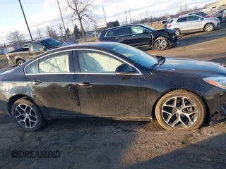 2017 Buick Regal Sport Touring with VIN 2G4GL5EX6H9145940, listed as a IAAI auction lot 41465829 with 44,034 mi miles. Bid and sale history available at carsss.com. Image 13.
