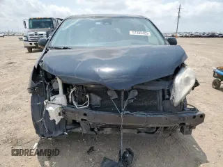 2018 Toyota Sienna XLE Auto Access Seat with VIN 5TDYZ3DC3JS937714, listed as a Copart auction lot 57392425 with 212,231 mi miles and Salvage title. Bid and sale history available at DreamBid. Image 5.