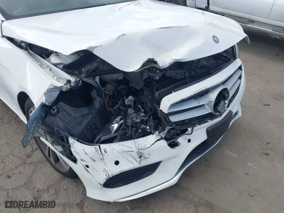 2016 Mercedes-Benz E-Class E 350 Sport with VIN WDDHF5KB4GB255588, listed as a IAAI auction lot 41547556 with 72,981 mi miles. Bid and sale history available at carsss.com. Image 6.