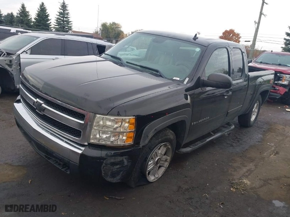 2008 Chevrolet Silverado 1500 LT w/1LT with VIN 2GCEK190181186026, listed as a IAAI auction lot 40695869 with 146,514 mi miles. Bid and sale history available at carsss.com. Image 2.