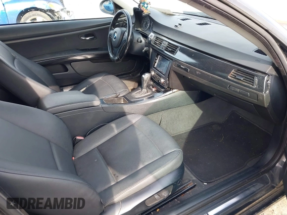 2009 BMW 3 Series 328i xDrive with VIN WBAWV53519P080409, listed as a IAAI auction lot 42003841 with 120,589 mi miles and . Bid and sale history available at carsss.com. Image 5.