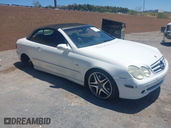 2009 Mercedes-Benz CLK 350 with VIN WDBTK56F19T103356, listed as a IAAI auction lot 42680193 with 151,300 mi miles and . Bid and sale history available at DreamBid. Image 1.