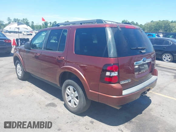 2010 Ford Explorer XLT z VIN 1FMEU6DE7AUA32162, wystawiony jako IAAI lot #42322017 z przebiegiem 201 238 mil mil oraz . Historia ofert i sprzedaży dostępna na DreamBid. Obrazek 3.