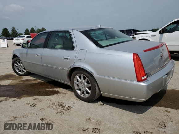 2010 Cadillac DTS w/1SC with VIN 1G6KD5EY0AU137459, listed as a Copart auction lot 62512914 with 197,058 mi miles and Salvage Title. Bid and sale history available at carsss.com. Image 2.