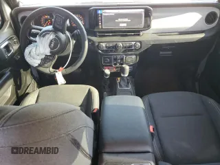 2024 Jeep Wrangler Sport S z VIN 1C4PJXDGXRW289295, wystawiony jako Copart lot #49031105 z przebiegiem 3 358 mil mil oraz Szkoda całkowita • Salvage title. Historia ofert i sprzedaży dostępna na DreamBid. Obrazek 8.